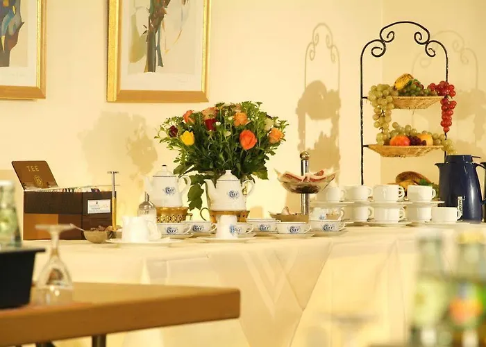 Nordwest-hotel Amsterdam Отель Бад-Цвишенан